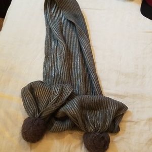 Very pretty sparkly scarf